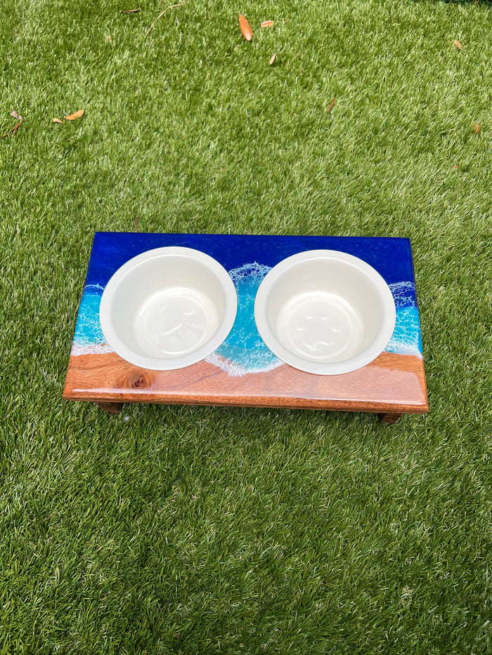 Live Edge Small Dog Feeding Station